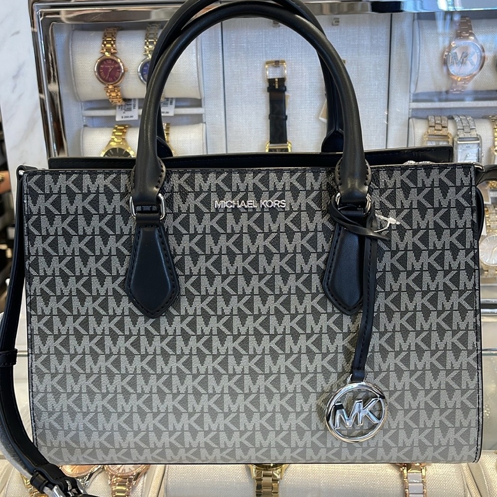 Michael Kors Sheila Medium Ombré Signature Logo Satchel
Black 
NWT - Picture 10 of 16